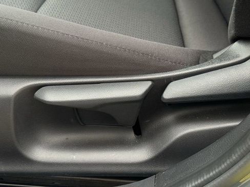 Used 2024 Toyota Prius LE image 26