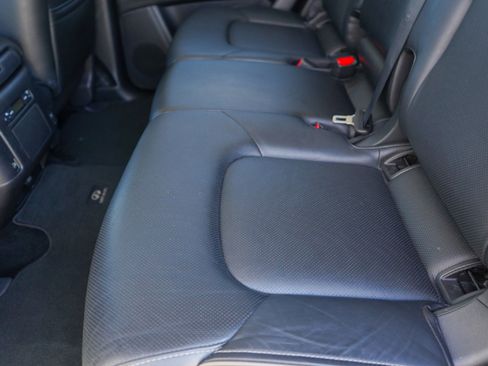 Certified 2024 INFINITI QX80 Luxe image 23