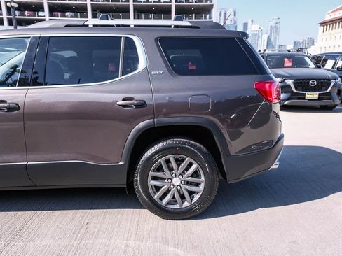 Used 2019 GMC Acadia SLT AWD/4WD image 8