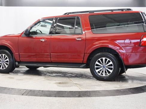 Used 2017 Ford Expedition EL XLT w/ Equipment Group 202A image 4