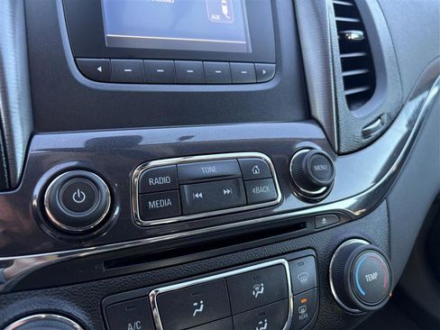 Used 2014 Chevrolet Impala LS image 12