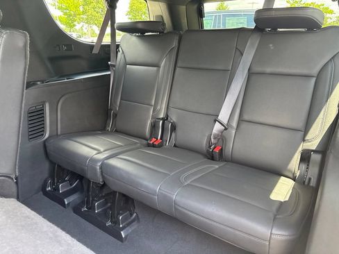 Used 2024 Chevrolet Suburban LT AWD/4WD image 39