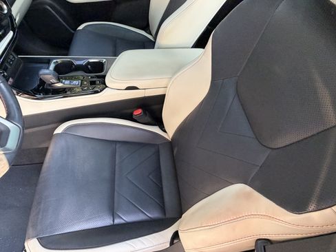 Used 2024 Lexus NX 350h AWD w/ Vision Package image 15