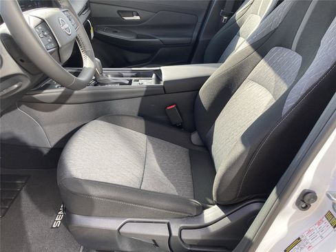 New 2026 Nissan Sentra SV w/ SV Convenience Package FWD image 21