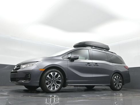 Used 2026 Honda Odyssey Elite image 13