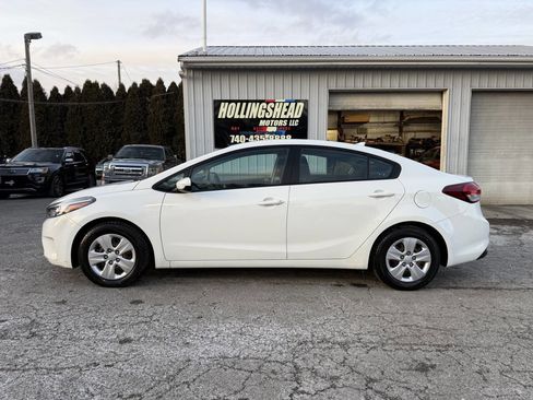Used 2017 Kia Forte LX image 5