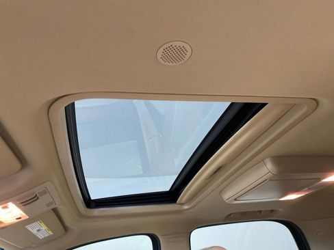 Used 2013 Chevrolet Tahoe LT image 10