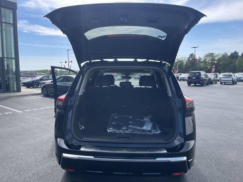 New 2026 Nissan Rogue Platinum w/ Tech Package AWD/4WD image 24