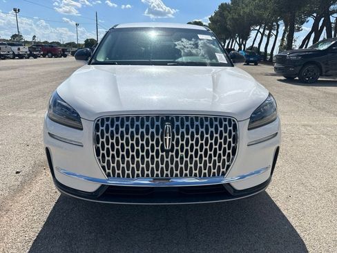 Used 2024 Lincoln Corsair FWD image 2