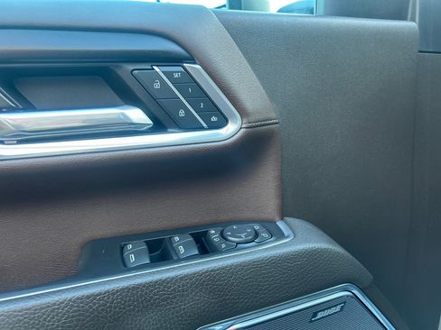 Used 2025 GMC Sierra 3500 Denali w/ Denali Reserve Package image 6