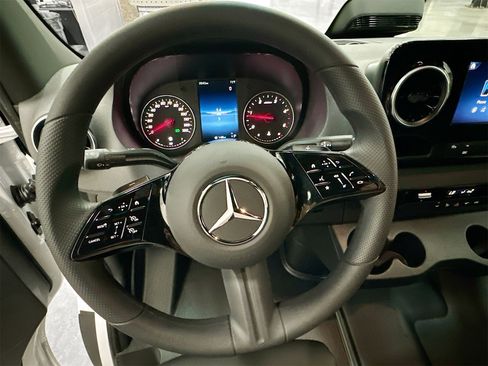 Certified 2025 Mercedes-Benz Sprinter 2500 image 12