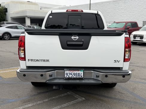 Used 2018 Nissan Frontier SV w/ Value Truck Package RWD image 6