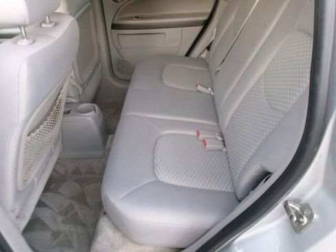 Used 2011 Chevrolet HHR LT image 16