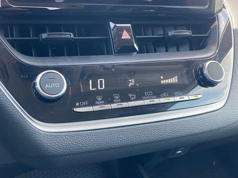 Used 2025 Toyota Corolla LE FWD image 23