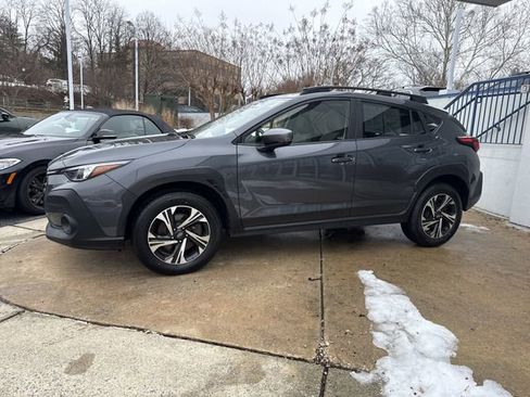 Certified 2024 Subaru Crosstrek 2.0i Premium image 5