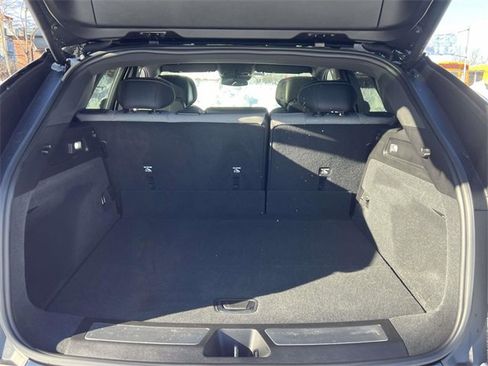 Used 2024 Cadillac Lyriq Tech image 8