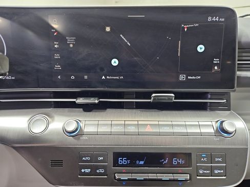 Used 2024 Hyundai Kona SEL FWD image 14