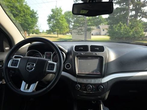 Used 2015 Dodge Journey R/T w/ Flexible Seating Group FWD image 13