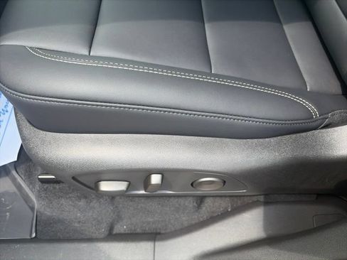 New 2026 GMC Acadia Elevation w/ Black Edition AWD/4WD image 18