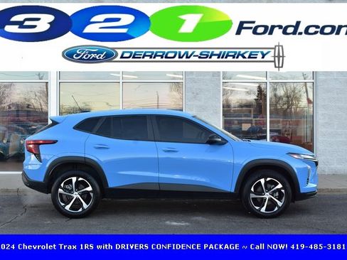 Used 2024 Chevrolet Trax RS w/ Driver Confidence Package image 3