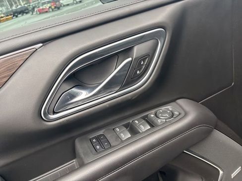 Used 2021 Chevrolet Tahoe Z71 w/ Luxury Package image 46