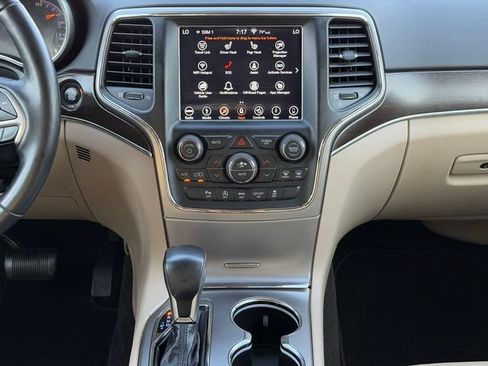 Used 2018 Jeep Grand Cherokee Limited AWD/4WD image 22