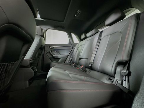 Certified 2025 Audi Q3 2.0T Premium Plus w/ Premium Plus Package image 22