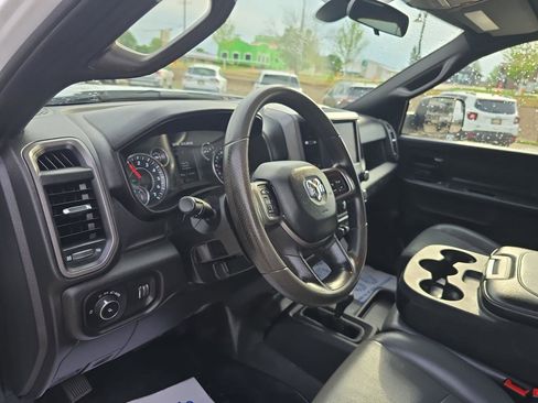 Used 2022 RAM 3500 Tradesman w/ Chrome Appearance Group AWD/4WD image 29