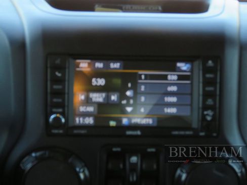 Used 2018 Jeep Wrangler Unlimited Rubicon image 23