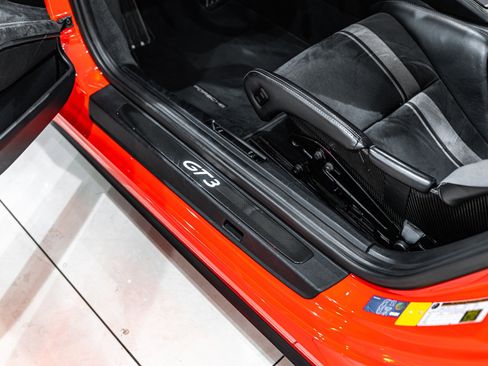 Used 2018 Porsche 911 GT3 RWD image 44