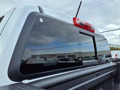 New 2026 GMC Canyon AT4 image 17