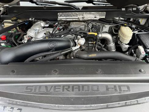 Used 2017 Chevrolet Silverado 3500 LT w/ LT Convenience Package AWD/4WD image 16