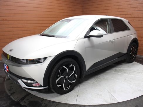 Used 2023 Hyundai Ioniq 5 SEL image 8