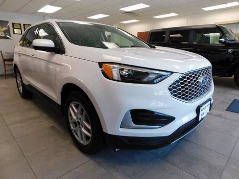 Certified 2024 Ford Edge SEL image 3