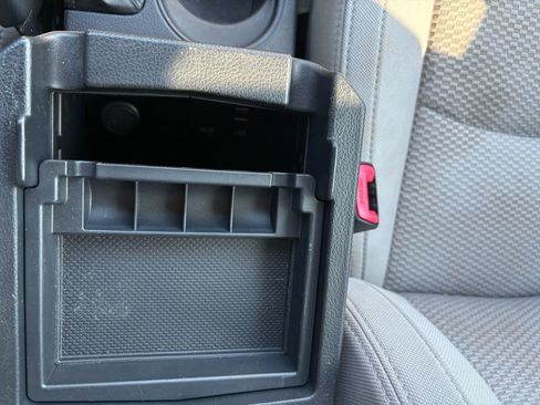 Used 2017 Subaru Forester 2.5i Premium image 36