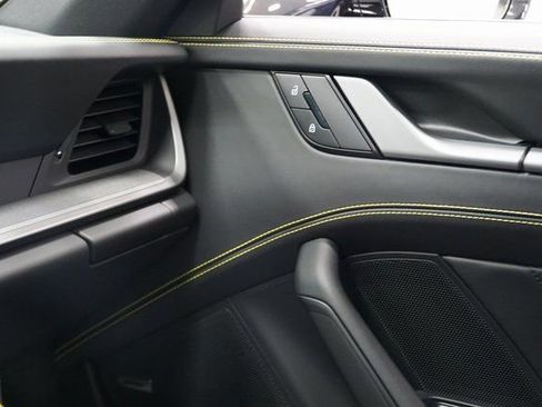 New 2026 Porsche 911 Carrera 4S image 22