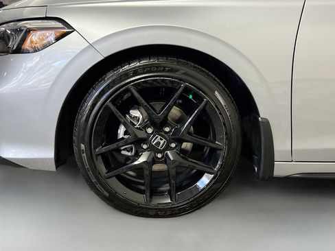 Used 2025 Honda Civic Sport image 14