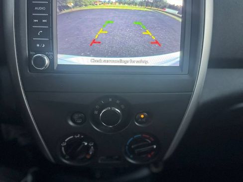 Used 2019 Nissan Versa SV FWD image 9