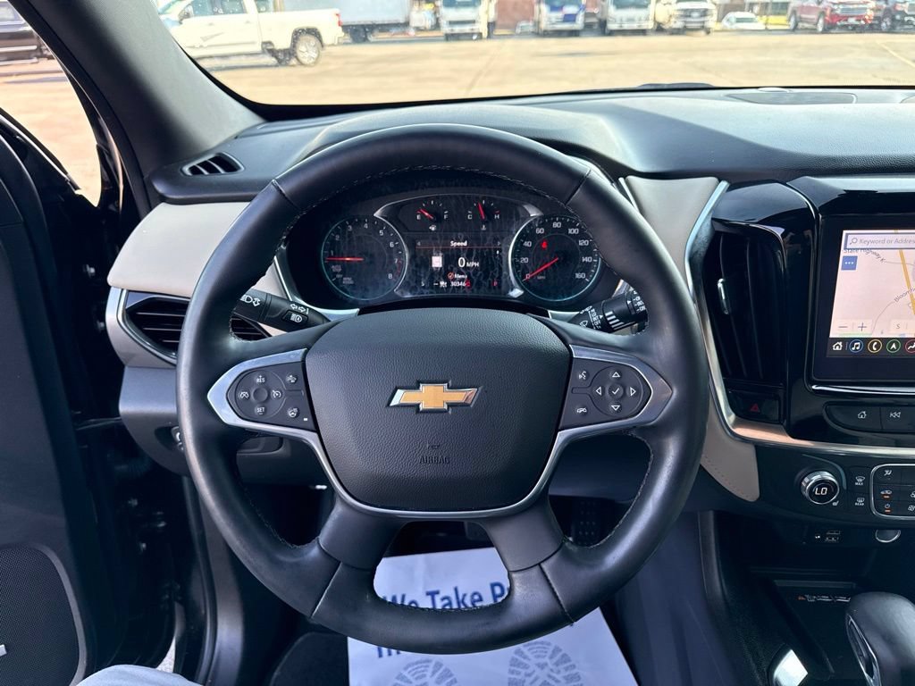 Used 2023 Chevrolet Traverse LT w/ LT Premium Package AWD/4WD image 38