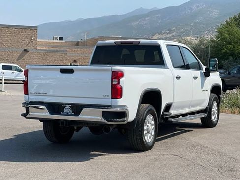 Used 2021 Chevrolet Silverado 3500 LTZ w/ Z71 Off-Road Package AWD/4WD image 8