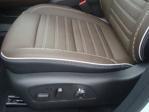 New 2026 GMC Acadia Denali Ultimate image 11