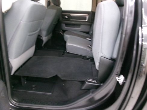 Used 2018 RAM 1500 Big Horn AWD/4WD image 29