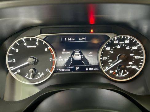 Used 2023 Nissan Rogue SV AWD/4WD image 12