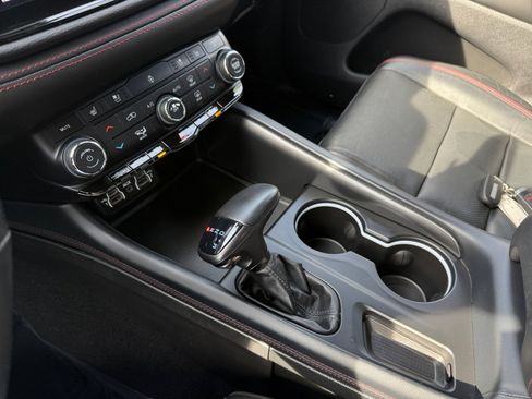 Used 2024 Dodge Durango GT image 13