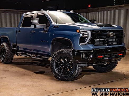 Used 2026 Chevrolet Silverado 2500 LT w/ Trail Boss Package AWD/4WD image 1