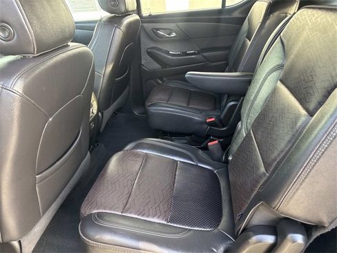 Used 2022 Chevrolet Traverse High Country image 24