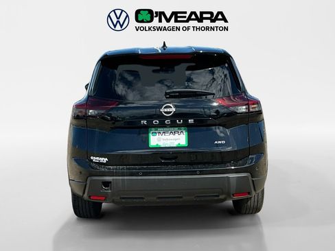 Used 2025 Nissan Rogue SV AWD/4WD image 4