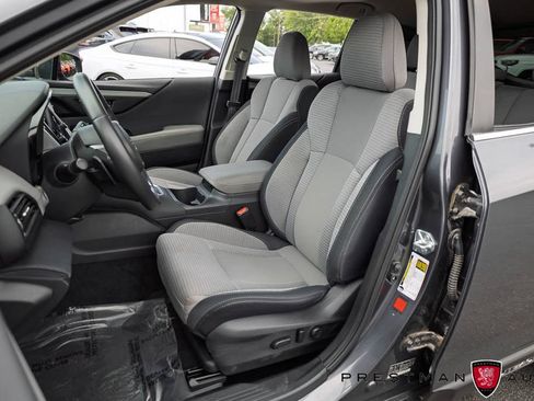 Used 2025 Subaru Outback Premium AWD/4WD image 19