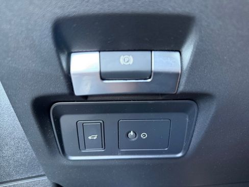 Used 2021 Land Rover Range Rover Evoque R-Dynamic S image 23