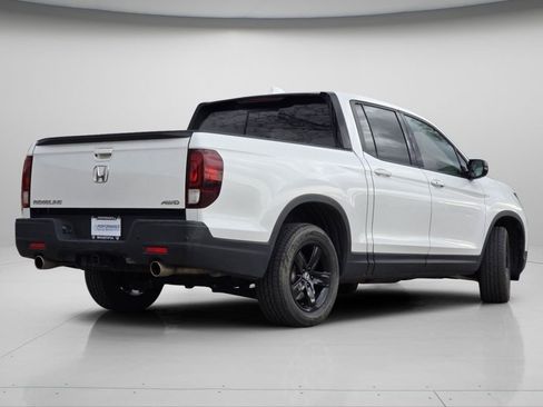 Certified 2021 Honda Ridgeline Black Edition image 28